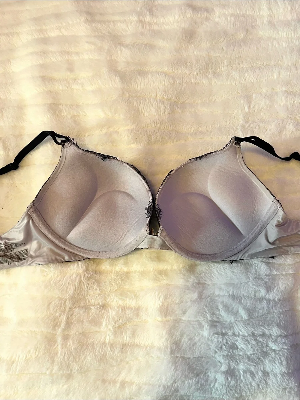 Victoria’s Secret Bombshell Plunge Pushup Bra - Black Lace - 34 C - Picture 3 of 5